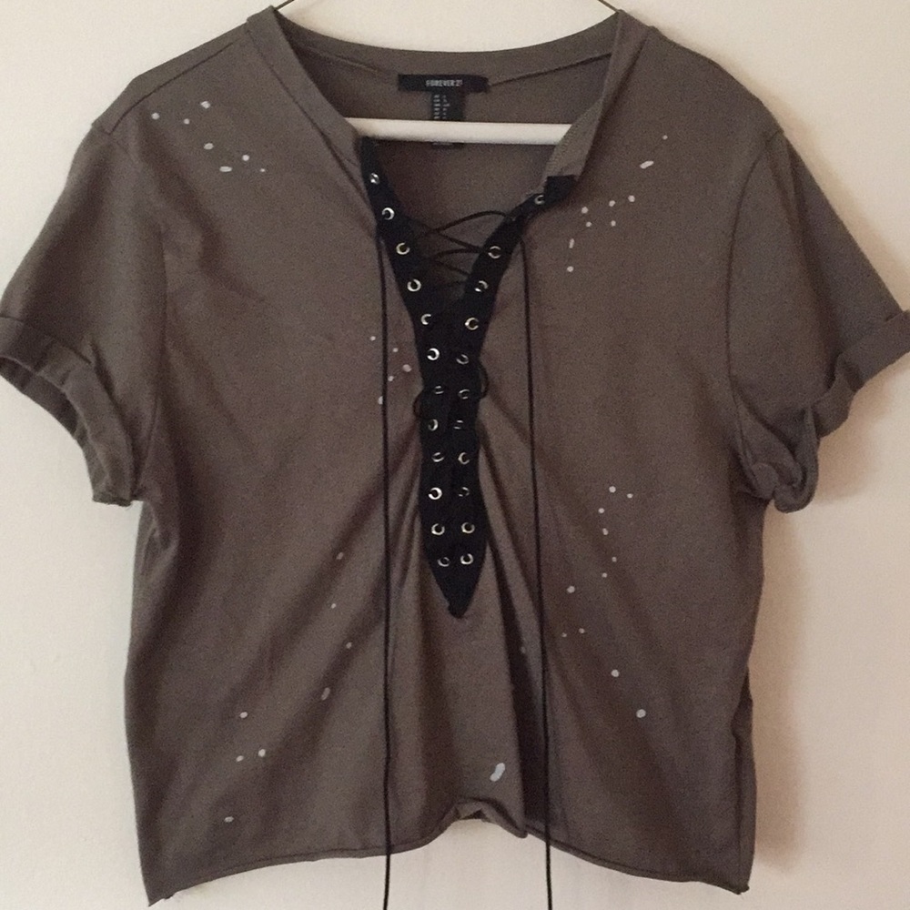 Lace up paint splatter crop tee
